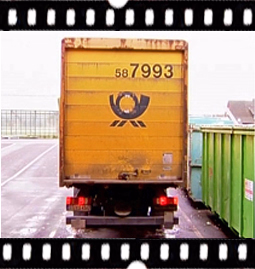 9. Flowers Are Given To The Courier